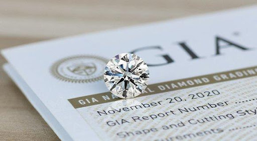 What are the internationally recognized diamond certificates?